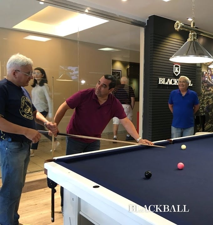 Zinho Jogando Sinuca Para o Esporte Fantástico da Record Na Loja BLACKBALL